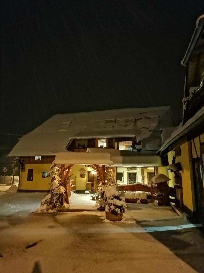 Готель Landgasthof Plohnbachtal Ug Lengenfeld  Екстер'єр фото